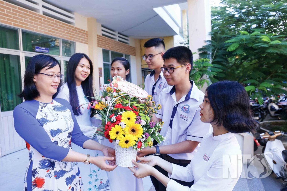 Hoa Tươi Chúc Mừng 20/11 - Món Quà Ý Nghĩa Từ Hani Flower